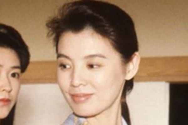篠ひろ子