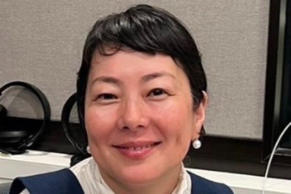 野村友里