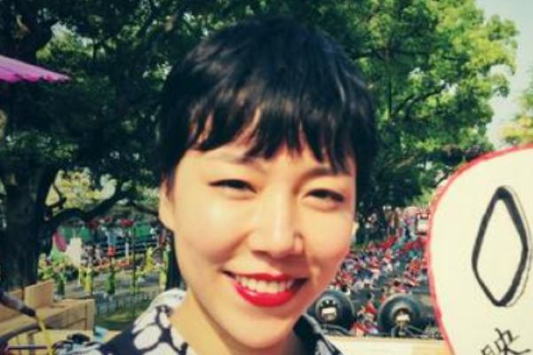 安藤桃子